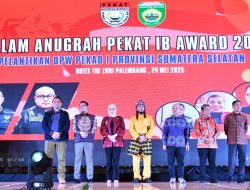 Ketua DPRD Sumatera Selatan Terima Anugerah PEKAT-IB Awards 2025